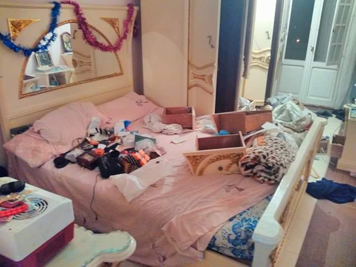 محمود سراج مندور - مداهمة المنازل